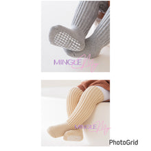 Load image into Gallery viewer, Baby Knee Deep Socks
